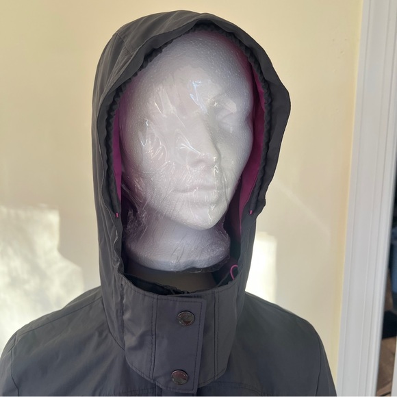 Michael Kors Hooded Anorak Gray Rain Jacket with Pink Hood Size Medium - Picture 11 of 15